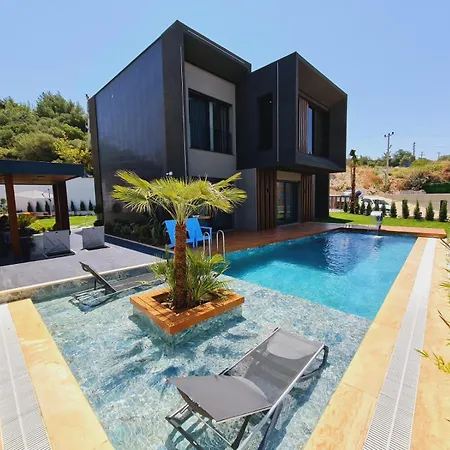 Kiralik Ultra Lux Villa Kusadası